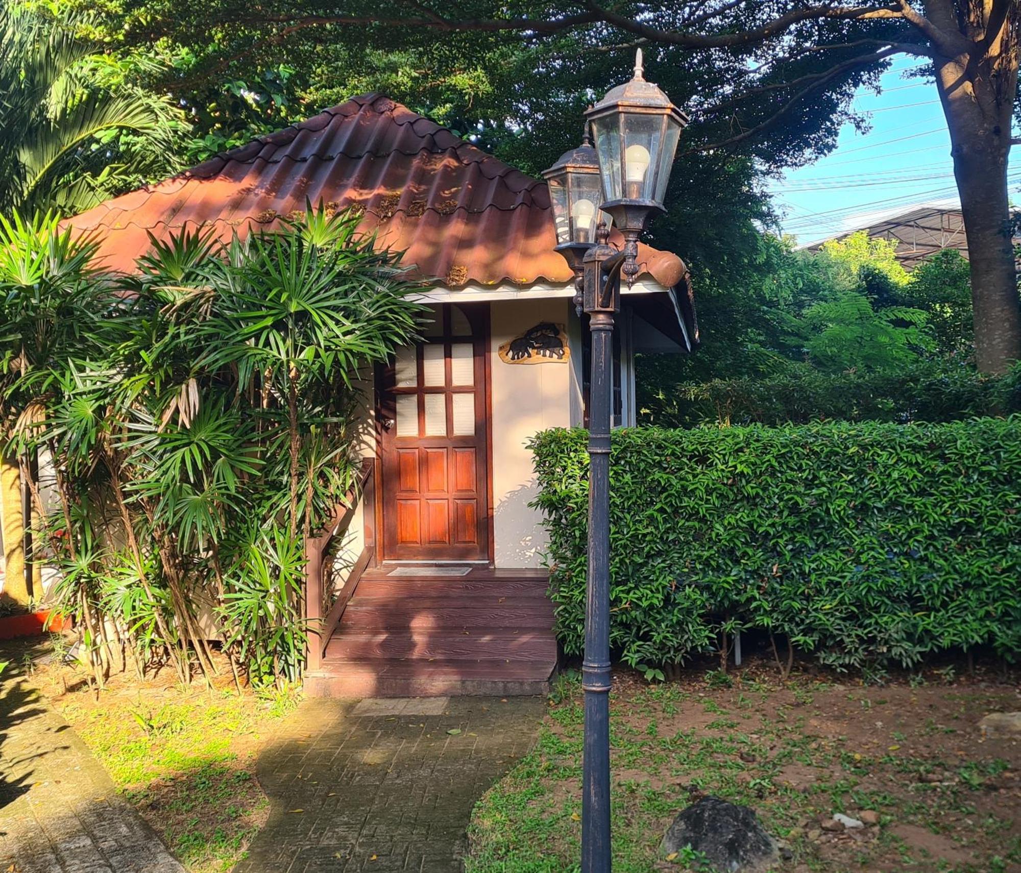 ホテル Red Moon Hideaway チャン島 エクステリア 写真