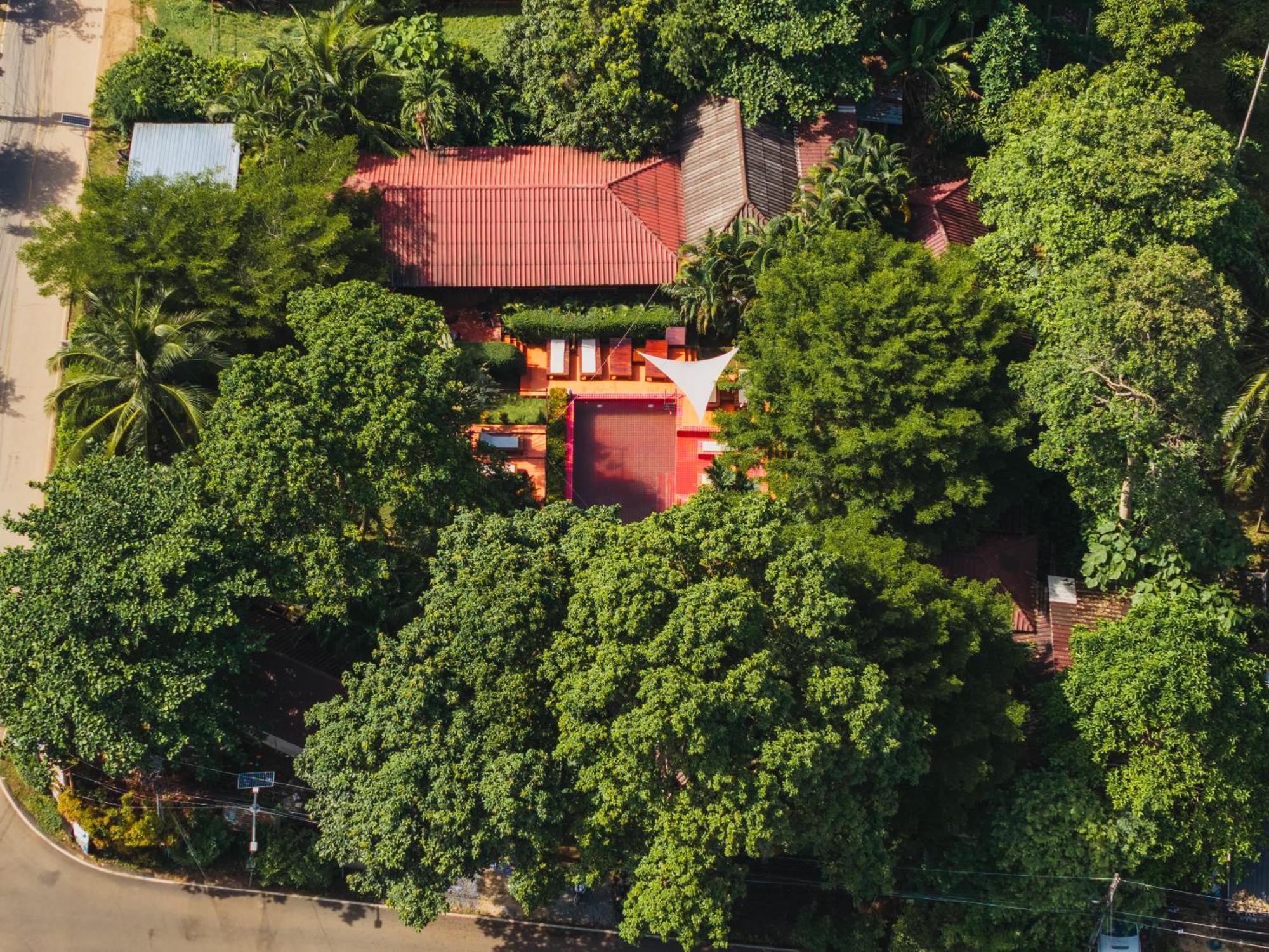 ホテル Red Moon Hideaway チャン島 エクステリア 写真